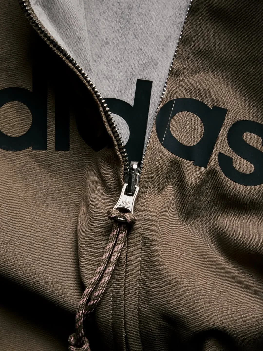 송포더뮤트 x 아디다스 008 SFTM x adidas Originals 008