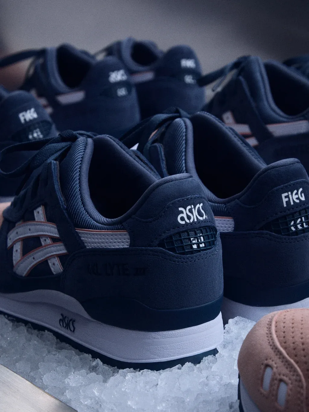 Ronnie Fieg for ASICS GEL-LYTE III Remastered Salmon Toe 이미지 3